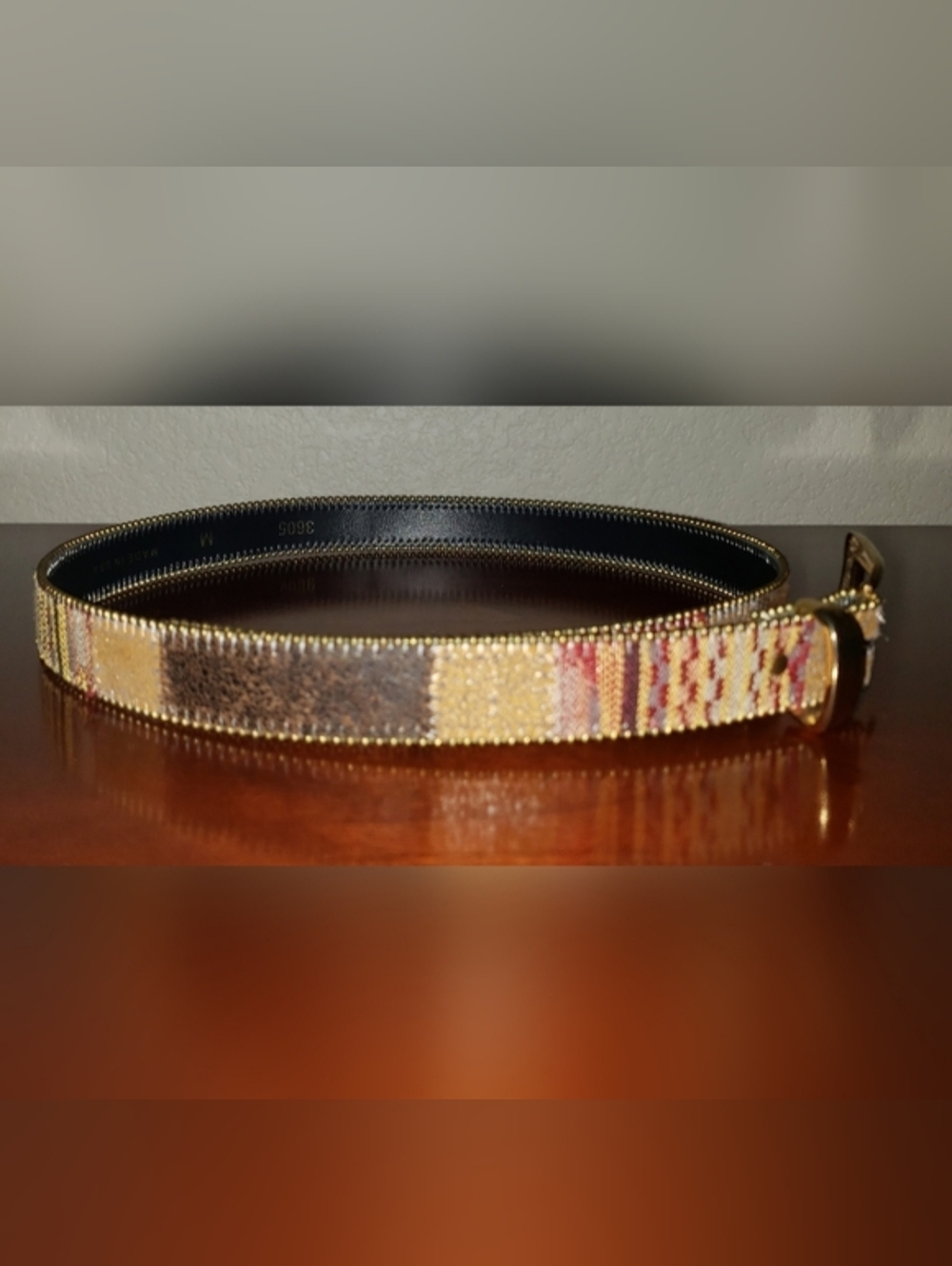 NWOT LEATHER TAPESTRY BELT GOLD TONE BUCKLE.